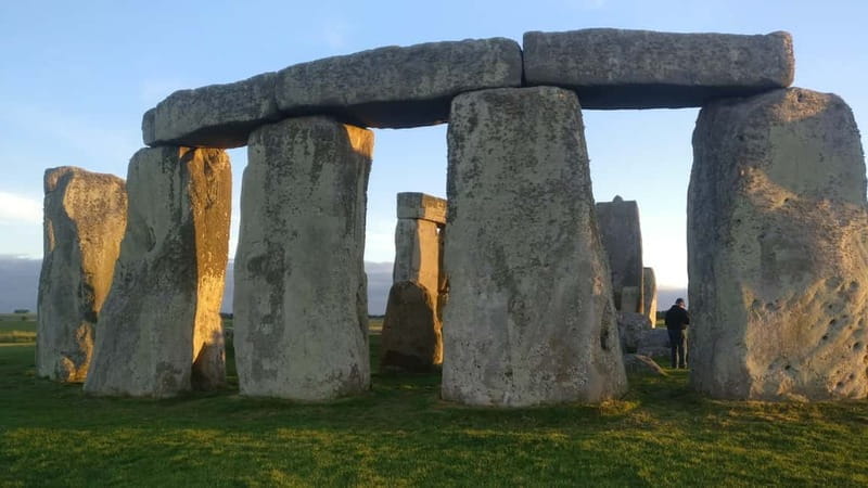 Stonehenge: Shared Half-Day Tour from Bath for 2-8 Guests - Exploring Stonehenge: What You Can Expect