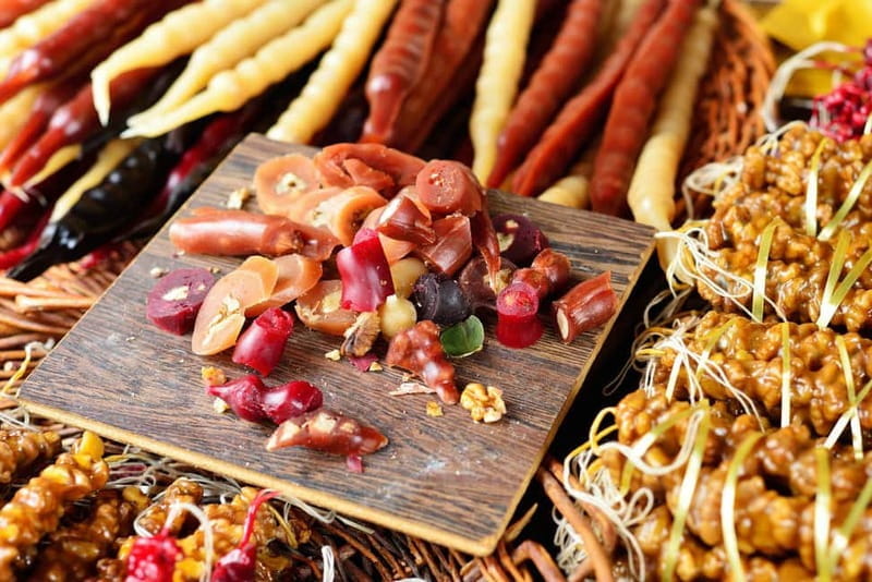 Tbilisi: Top 20 Highlights Guided Walking Tour with Tastings - The Scenic and Historic Highlights