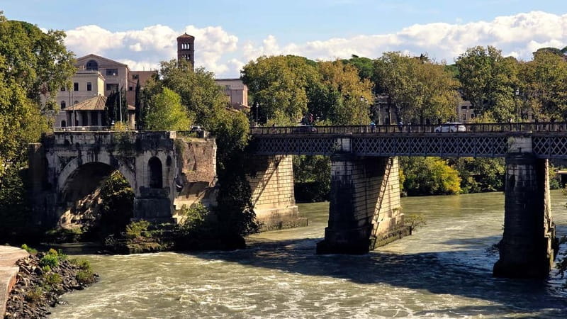 Tiber Island & Ghetto Museum: A Tour of History and Identity - The Charms of the Jewish Ghetto: More Than Just a Neighborhood