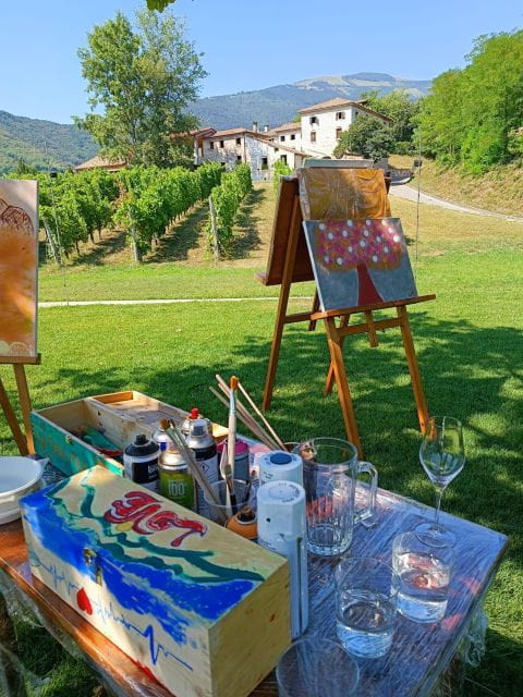 Valdobbiadene: Art and Wine-Painting session in the vineyard - Entering the World of Art and Wine in Valdobbiadene