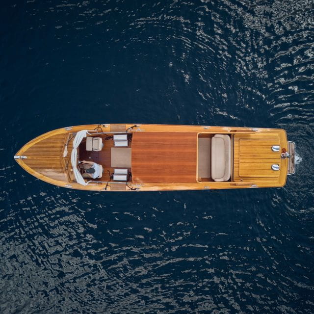 Varenna: Shared Sunset Boat Tour with a Prosecco Aperitif - Who Should Book This Tour?