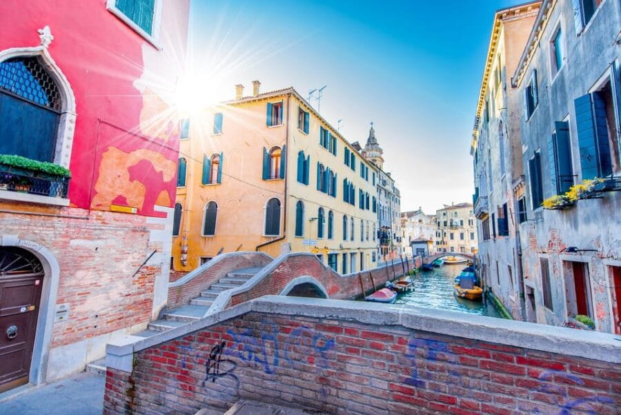 Venice: Hidden Gems and Secrets Walking Tour - What’s It Like to Walk With a Local Guide?