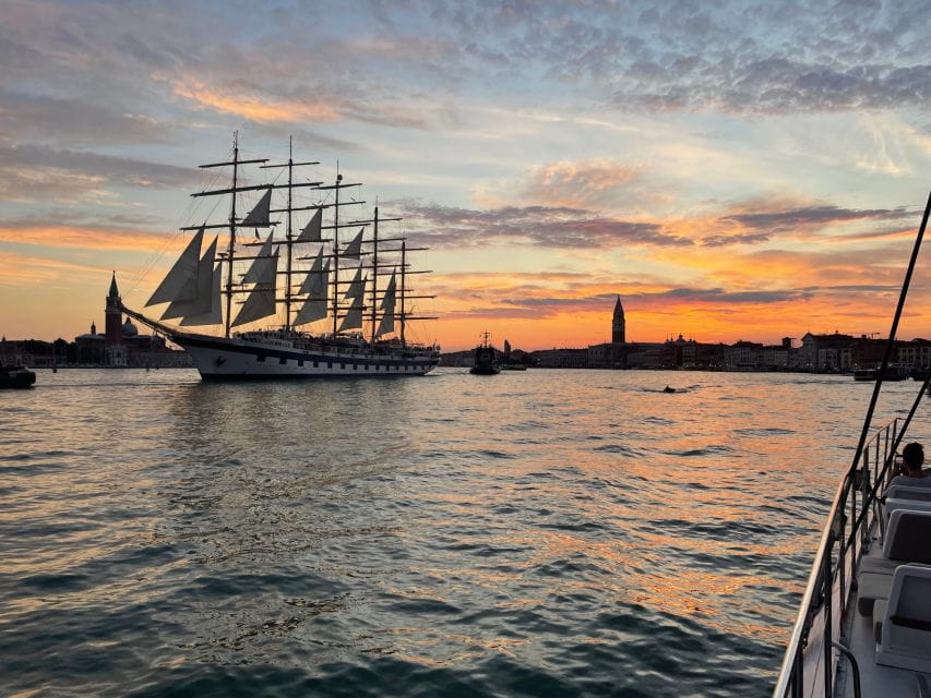 Venice: Night Catamaran Cruise of the Lagoon - FAQ