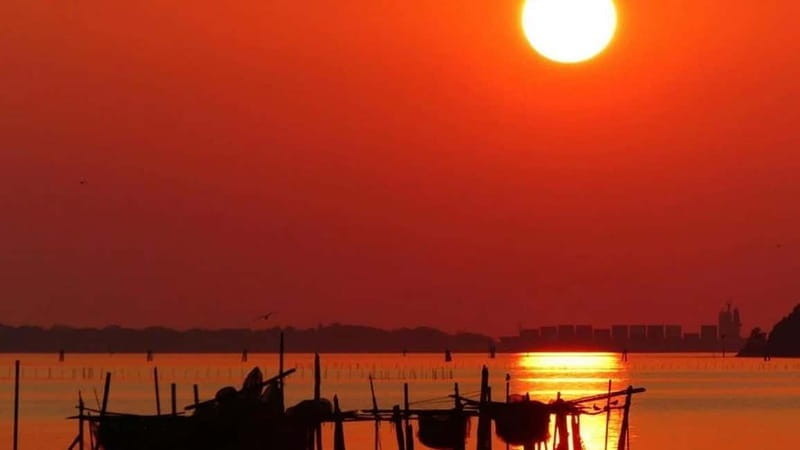 Venice: Sunset Boat Cruise and Self-Guided Evening in Venice - Who Is This Experience Best For?