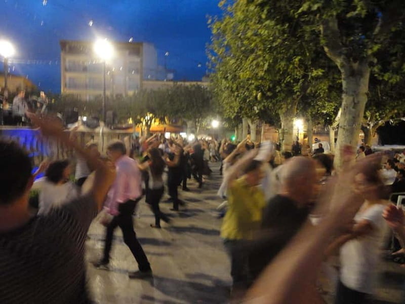 Vermar Wine Festival in Binissalem - The Practicalities: Transport, Guides, and Cost