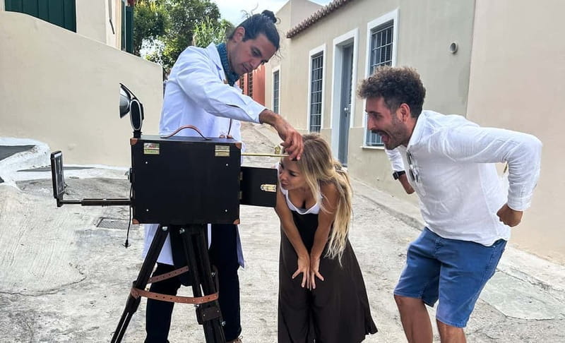 Vintage photoshooting with a box camera - Who Will Enjoy This Most?