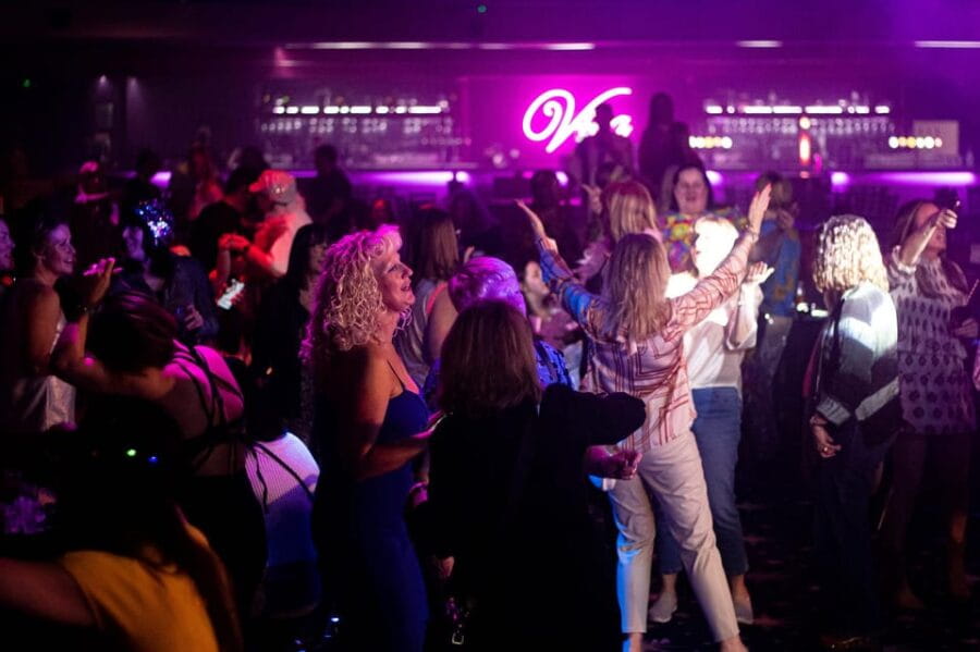 Viva Blackpool: ABBA Bottomless Brunch with Live Music - Who Is This Experience Best For?