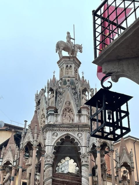 Walk in the Castrum Romano of Verona: tales and legends - Entering Verona’s Roman World: Starting at Ponte Pietra