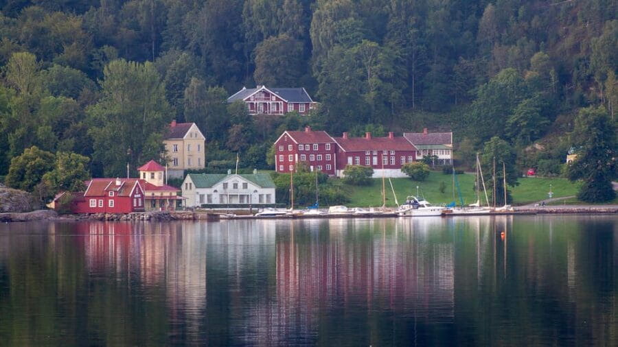 West Sweden: 5-Day Sea Kayak Camp with Seaside Accommodation - FAQ