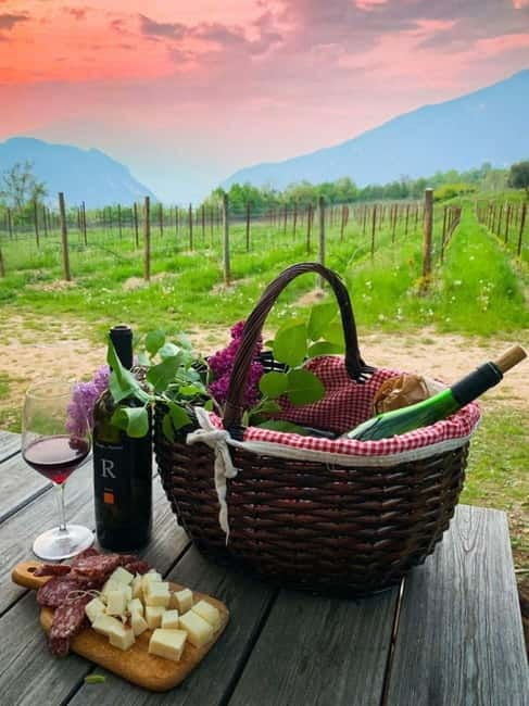 Wine tour at Borgo dei Posseri: wine, nature, and authenticity - FAQ