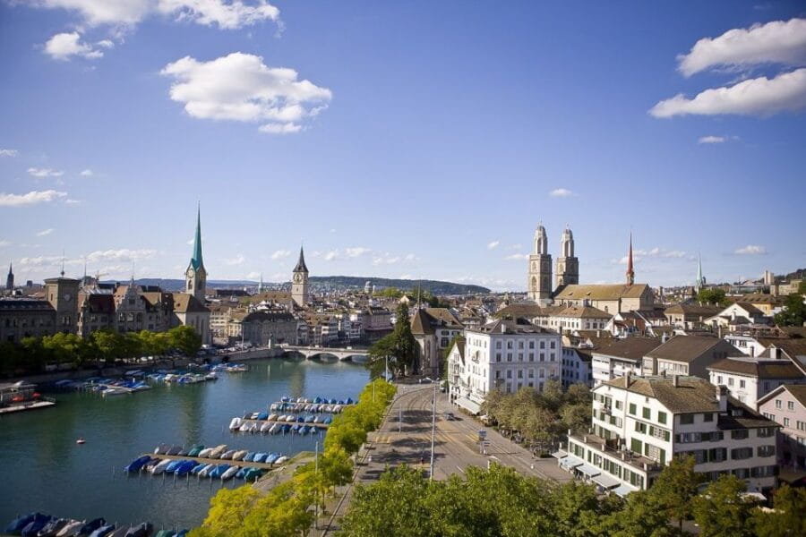 Zürich: 2-Hour Sightseeing Bus Tour - Deep Dive into Each Stop: Why They Matter