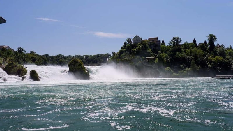 Zürich/Lucerne: Rhine Falls, Titisee & Black Forest Day Trip - Entering Switzerland’s Natural Icon: Rhine Falls
